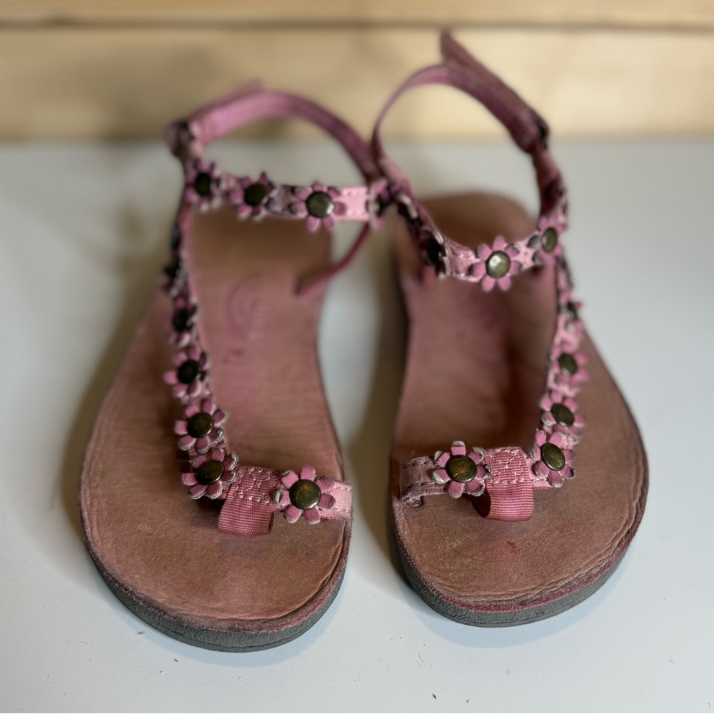 Rainbow Pink Kids Sandals with Floral Accents - Size 9